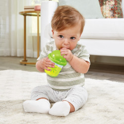Babys Regenbogen-Smoothie
