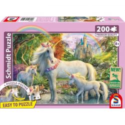 Einhornstute mit zwei Fohlen