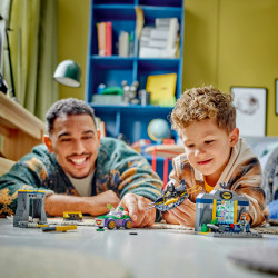 LEGO® DC Comics Super Heroes 76272 Bathöhle mit Batman™, Batgirl™ und Joker™